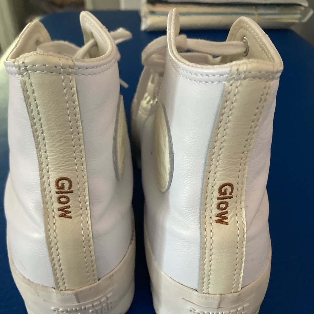 Convers lugs womens size 10. All leather customer w Glow. White - Picture 7 of 7